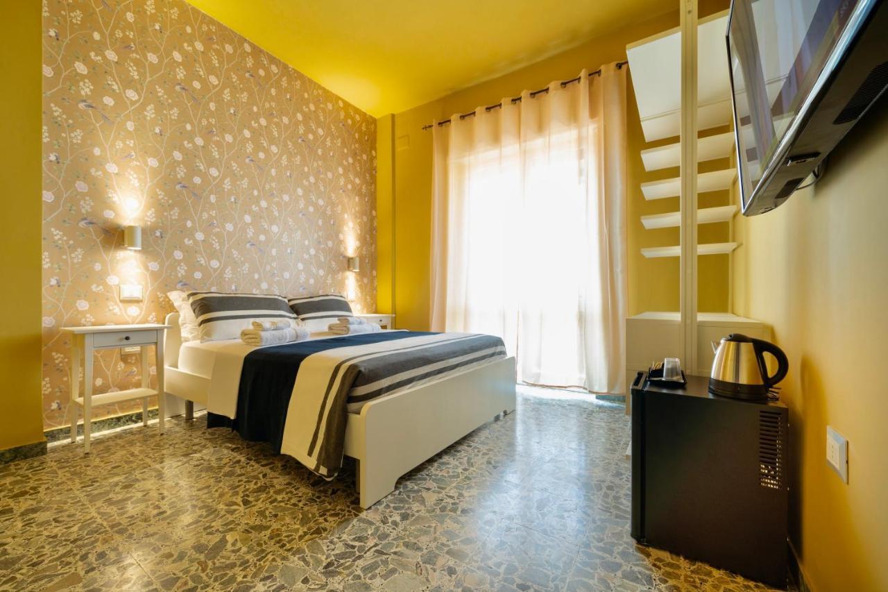 Boutique Rooms Carbonazzi 17 קליארי מראה חיצוני תמונה