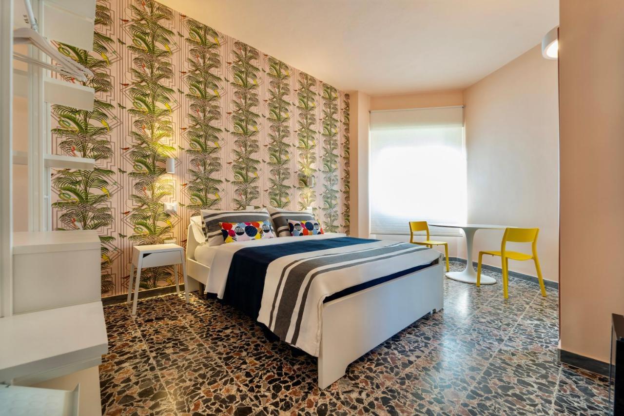 Boutique Rooms Carbonazzi 17 קליארי מראה חיצוני תמונה