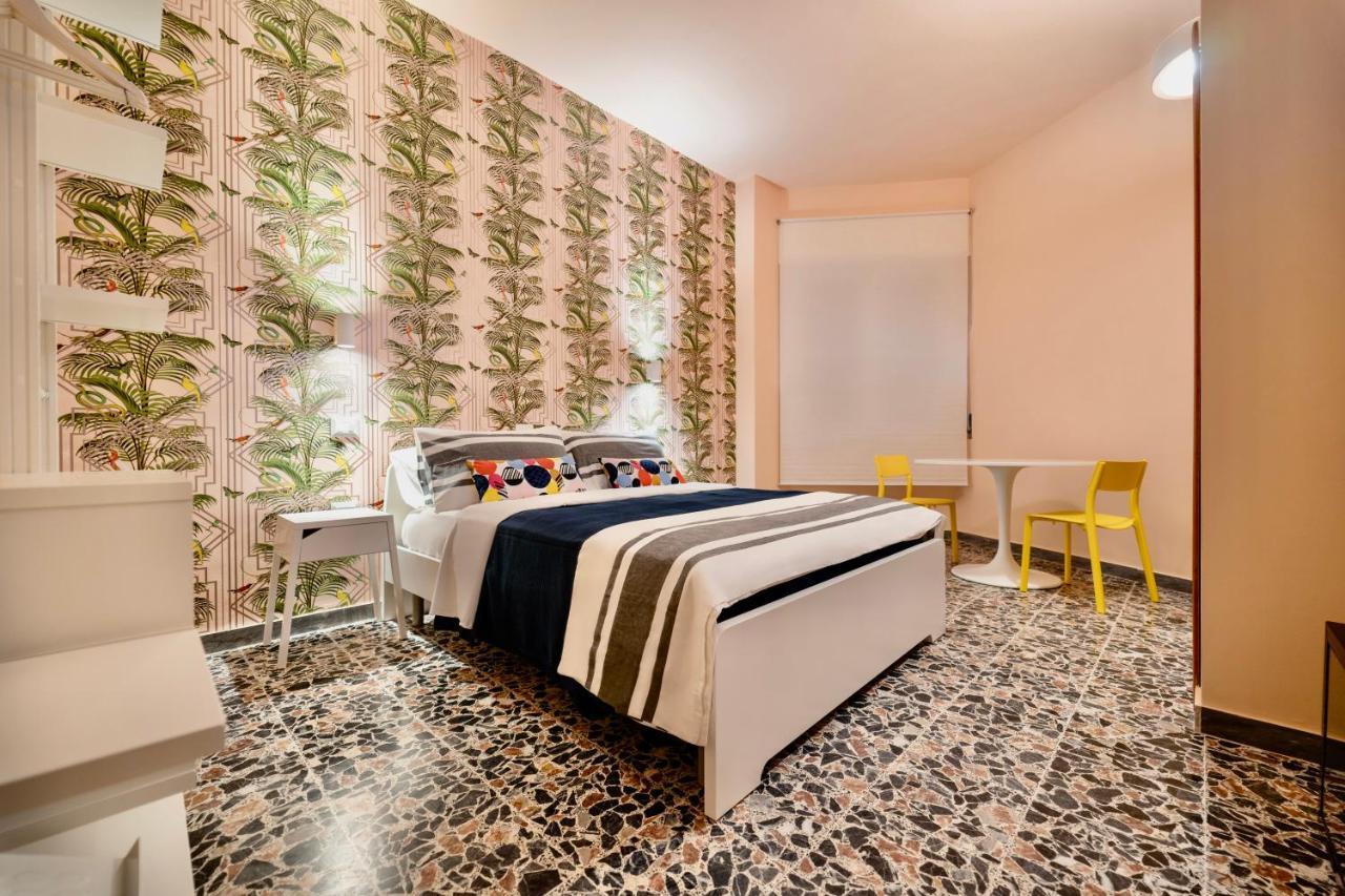 Boutique Rooms Carbonazzi 17 קליארי מראה חיצוני תמונה
