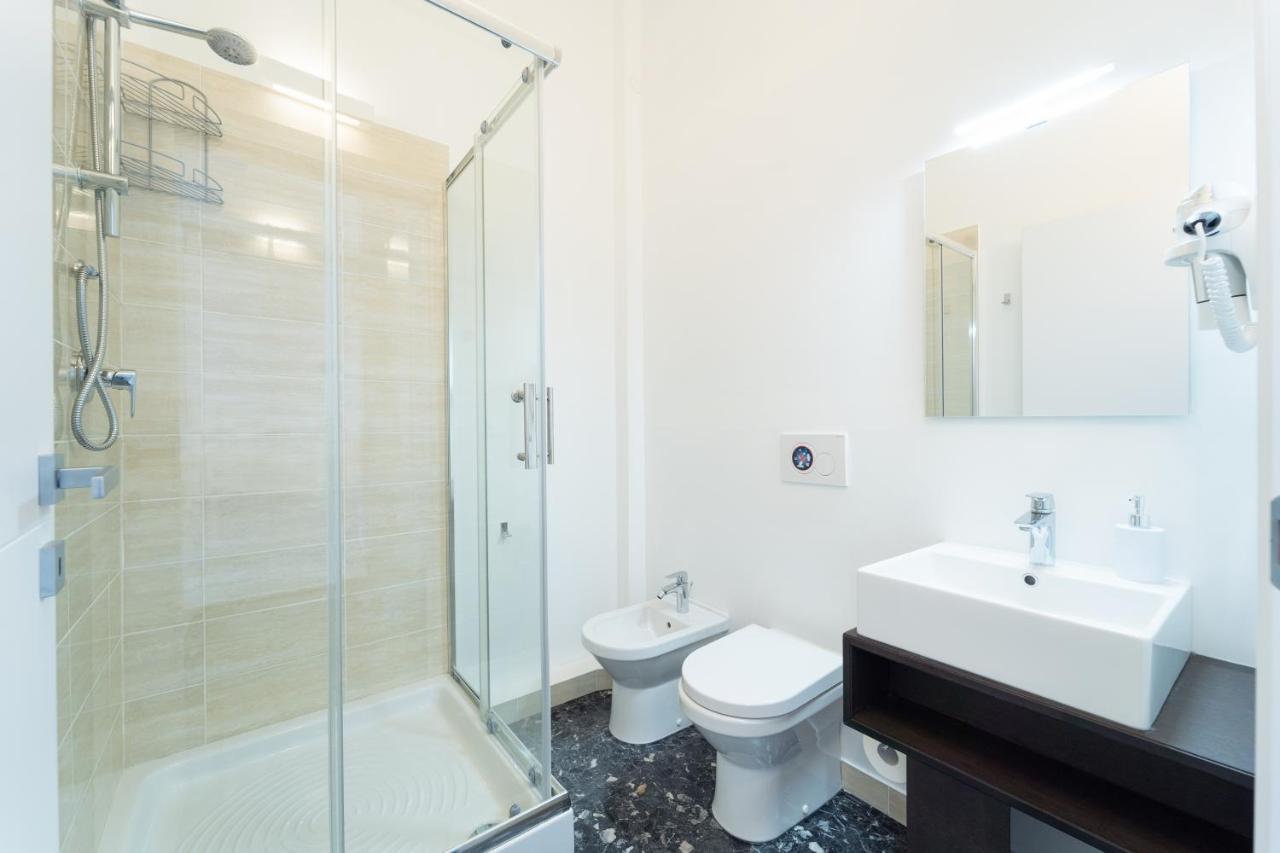 Boutique Rooms Carbonazzi 17 קליארי מראה חיצוני תמונה
